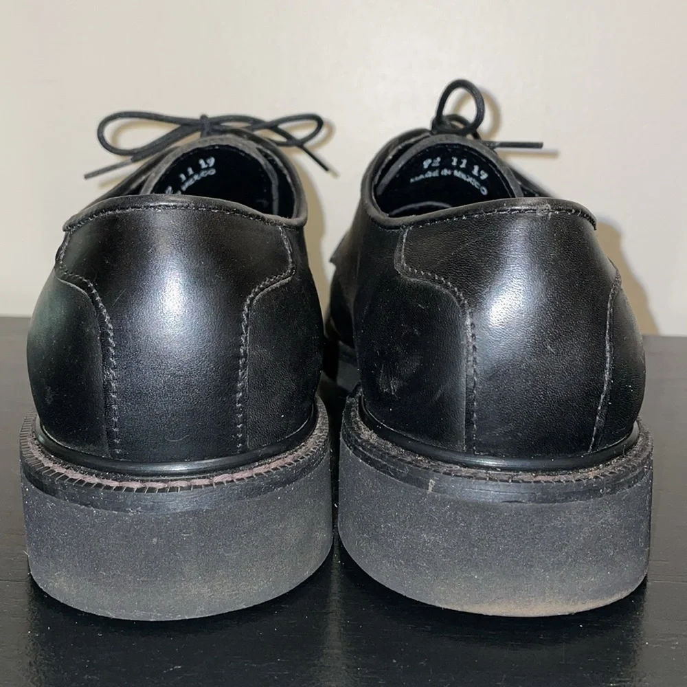Hitchcock Black Leather‎ Oxfords.  Size 9.5. 5E.  Wide Shoes for Men.